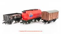 R60048 Hornby Railroad Triple Wagon Pack - Era 3